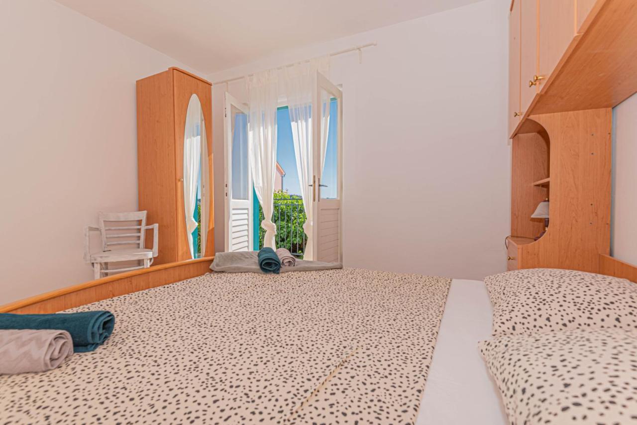 Apartment Nocturno Rogoznica  Extérieur photo